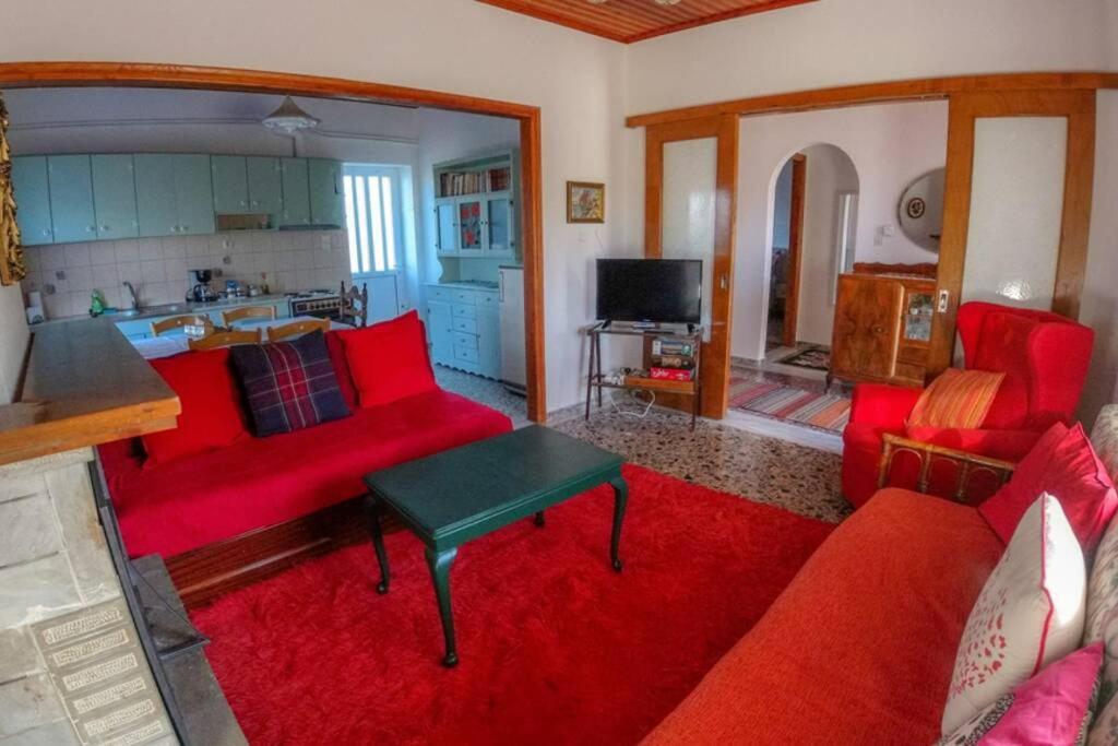 Breathtaking Lake View Cottage With A Fireplace Next To Ioannina City! Exterior photo
